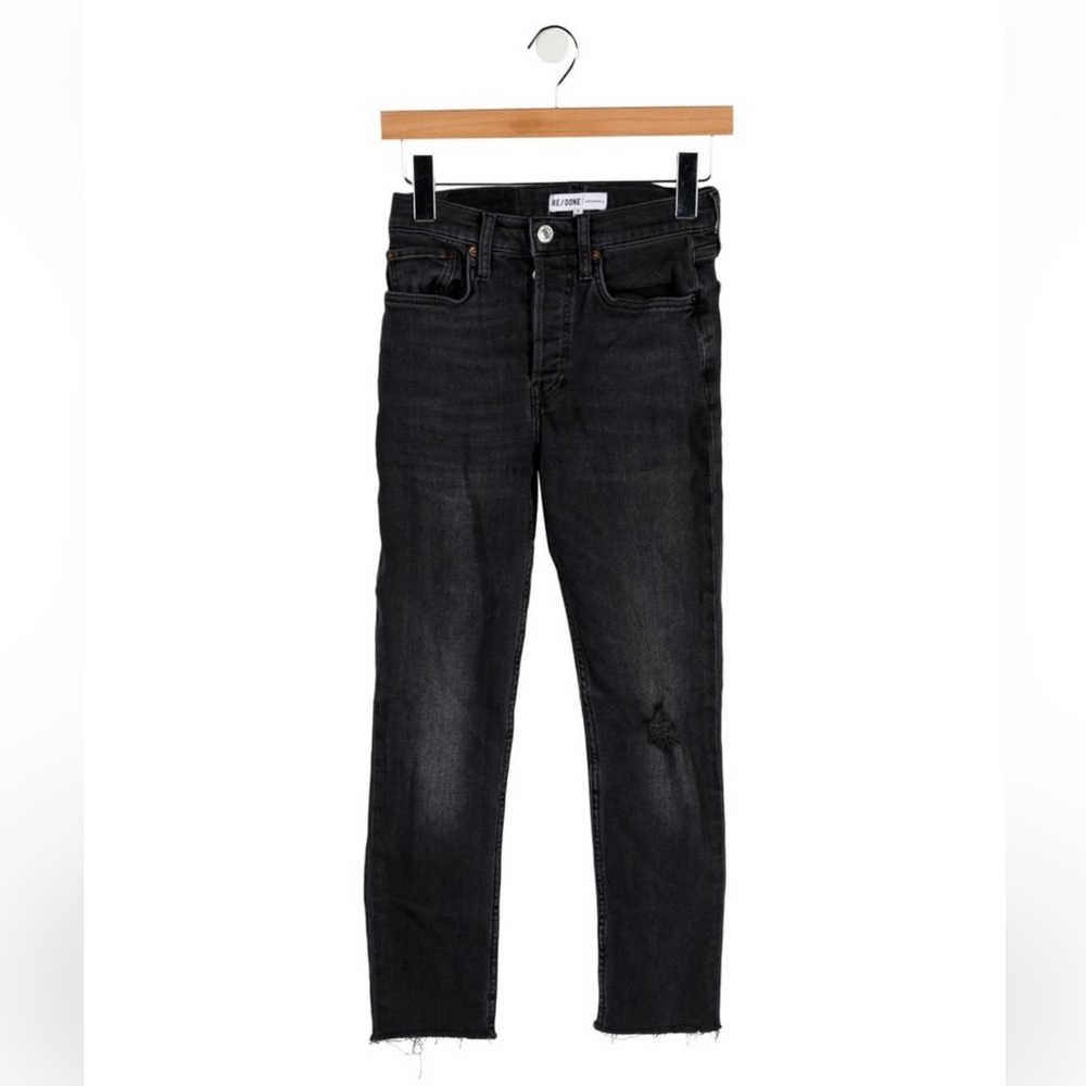 Women’s Black Distressed Jeans